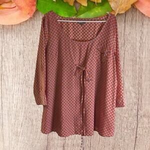 Gap Maternity Large polyester 3/4 sleeve lightweight top. Plenty of room to grow